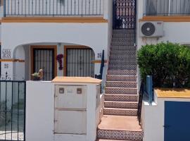 Bungalow Playa Flamenca, hotel in Orihuela