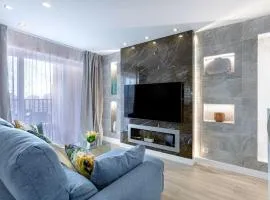 THE ONE - Luxury Stylish Apartment with Sea View !