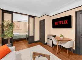 Beautiful Apt Near Times Square with GYM & PATIO