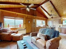 Lakefront Cabin Retreat (Cabin A)
