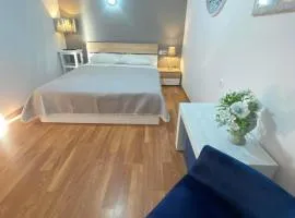Lux In A Box, Apartments In the center