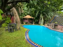 VILLA ESCONDIDA