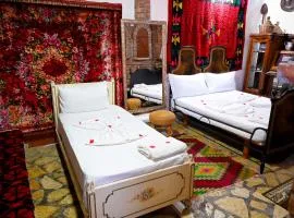 Bujtina Syni Zi "Keshtjella" - Shengjin