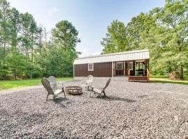 Couple’s Cabin in Broken Bow ~ 5 Mi to Downtown!