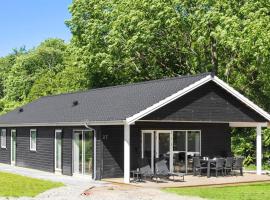 Beautiful Home In Tranekær With Wifi, hotel v destinaci Tranekær
