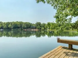 Linden Lakefront Retreat with Kayaks