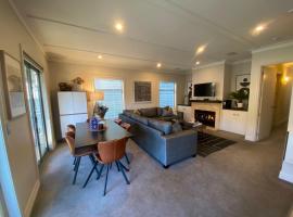 Cardrona Mountain Villa, hotel i Cardrona