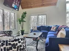 BruinsDen- Hot Tub, Foosball, Mountain Views