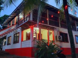 Fenix Hotel & Hostel, hotel v destinaci Utila
