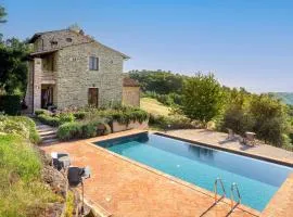 Nature's Haven Apartments in Renovated Farmhouse with Pool