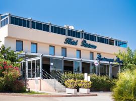 Hotel Petrčane, hotel v destinácii Petrcane