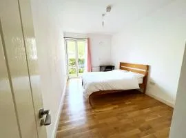 Bedroom 2, Queens Road