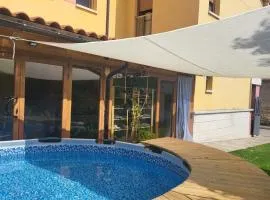 Hornillos Meeting Point (Pilgrim Hostel)