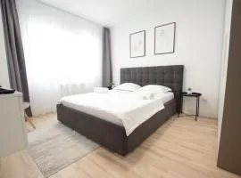 Himson-Grey Apartment