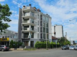 Viesnīca ar autostāvvietu Hotel Sunny Batumi