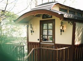 Camping Passeier Glamping Rubinia, khu glamping ở Saltusio