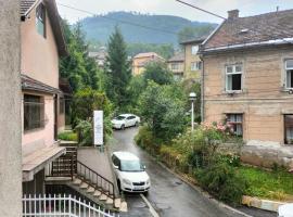 Exotic Nature Hostel, hotel v destinaci Sarajevo