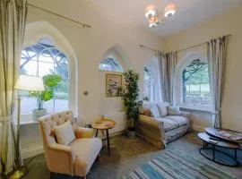 The Lodge Gatehouse at Coombe Lodge