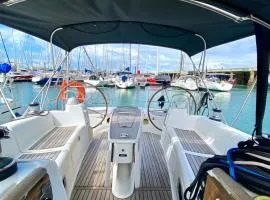 Expérience à bord à La Rochelle sur un voilier Océanis 40