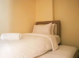 Best Strategic 2BR Apartment at Green Palm Residence By Travelio