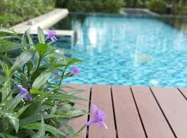 Rooms hua hin nearby the beach too