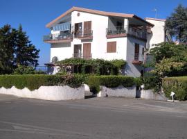 Апартаменты у моря, hotel v destinaci Cirella