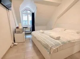 City center room next to Main station