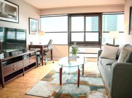 Cozy Apartment Downtown, hotel i Stamford