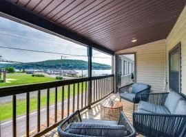Modern Harveys Lake Apartment with Beach Access!