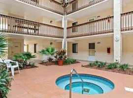 Ocean and Racquet Resort 1101