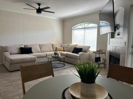 Stay in Style Scottsdale 1st Floor Condo, hotel a Scottsdale