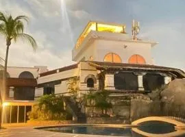 El Campanario condesa