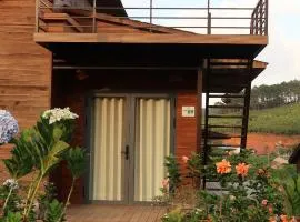 Lâm Khanh Home Bảo Lâm- Nhà gỗ bên rừng thông