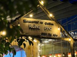 Rừng Phố Homestay And Coffee, hotel v destinaci Kon Plong