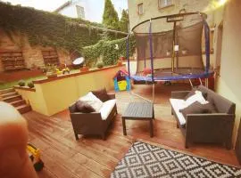 Apartmán v centre mesta Košice s terasou a záhradou