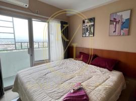SkyView Apartment By Kayu Lawang, apartmán v destinaci Sunggal