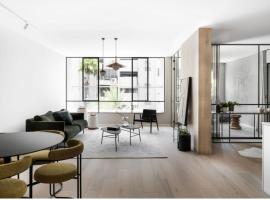 Luxury spacious central apartment in Raanana, khách sạn sang trọng ở Ra‘ananna