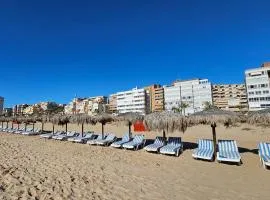 Bungalow for a relaxing holiday with sea view, beach 5 minutes walk