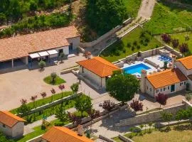 Holiday Home Villa Skavre