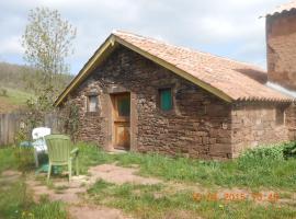 Gîte des Monts, casa per le vacanze a Saint-Izaire