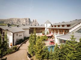 Seiser Alm Urthaler, hotel v destinaci Alpe di Siusi