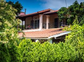 THOLETO APARTMENTS，位于阿齐欧斯·贡多斯的酒店