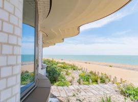 The View at Shoreline by Bloom Stays, hotel v mestu Folkestone