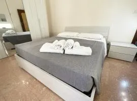 Apartment Dietro L'Angolo - Affitti Brevi Italia