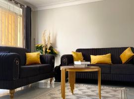 Thee haven Boulevard, ξενοδοχείο στην Καμπάλα