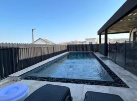 חלום בכפר, Hotel in Livnim