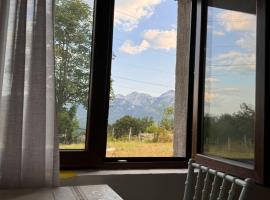 Vikendica Kutnja njiva, hotel v destinaci Šavnik