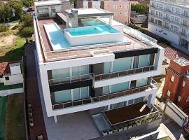 Eighteen Apartments, hotel a Villa Gesell