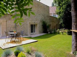 Gîte Sainte Marguerite-Le Cerf, hotel v destinaci Senlis