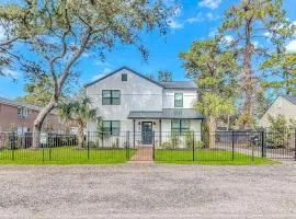 Coastal Farmhouse walk to beach